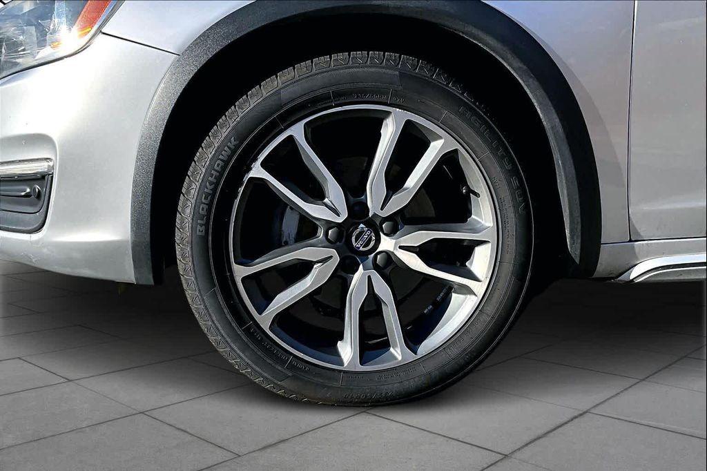 used 2017 Volvo V60 Cross Country car, priced at $12,981