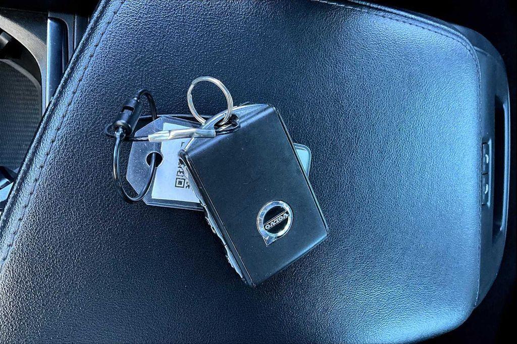 used 2024 Volvo S60 car, priced at $25,500