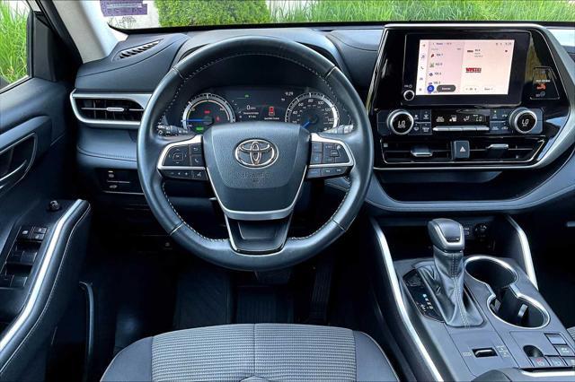 used 2023 Toyota Highlander Hybrid car, priced at $37,900