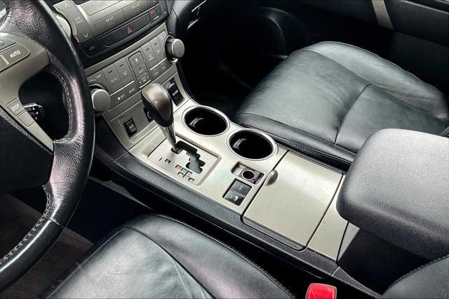used 2010 Toyota Highlander car, priced at $10,990