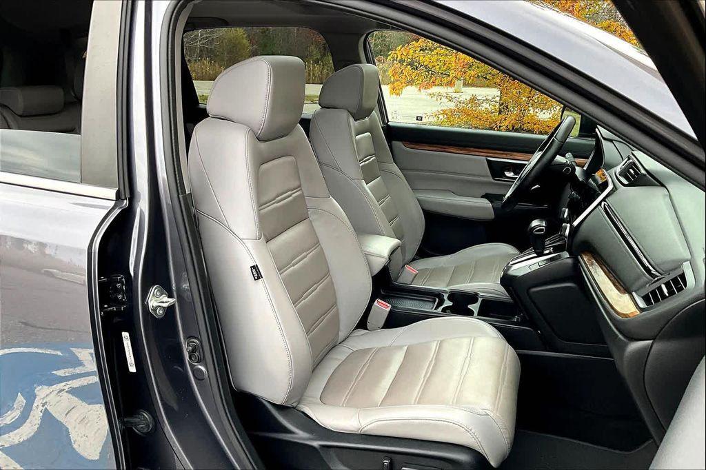 used 2017 Honda CR-V car, priced at $19,331
