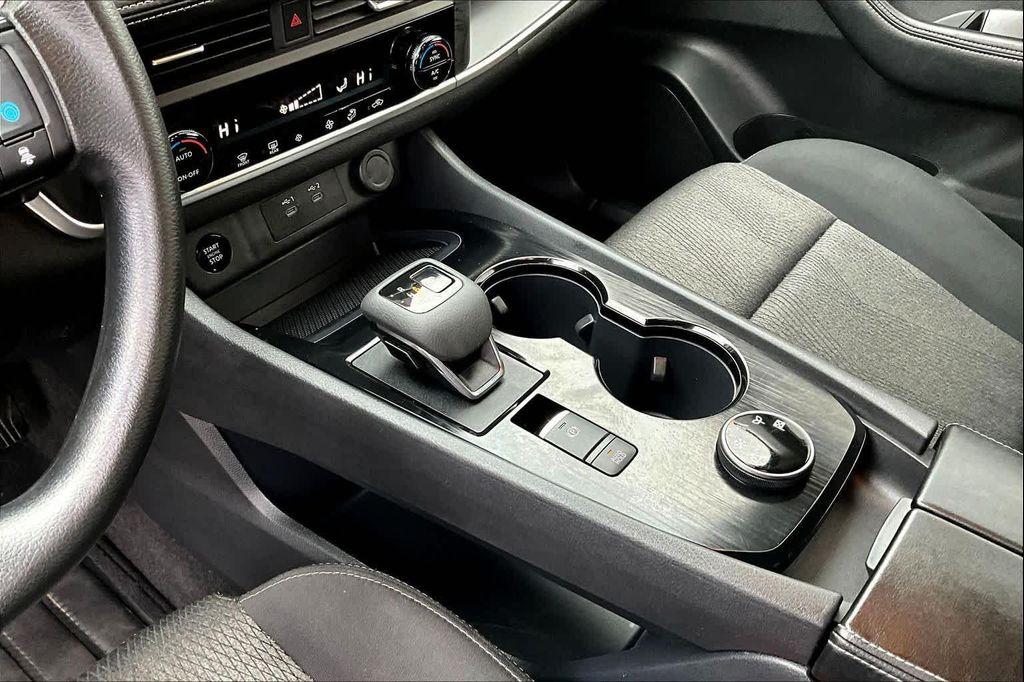 used 2024 Nissan Rogue car, priced at $21,991