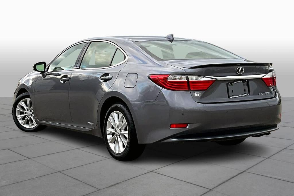 used 2015 Lexus ES 300h car, priced at $14,500