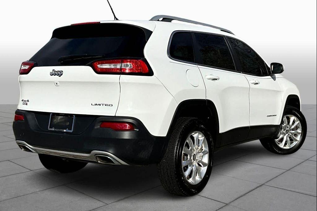 used 2015 Jeep Cherokee car, priced at $8,991