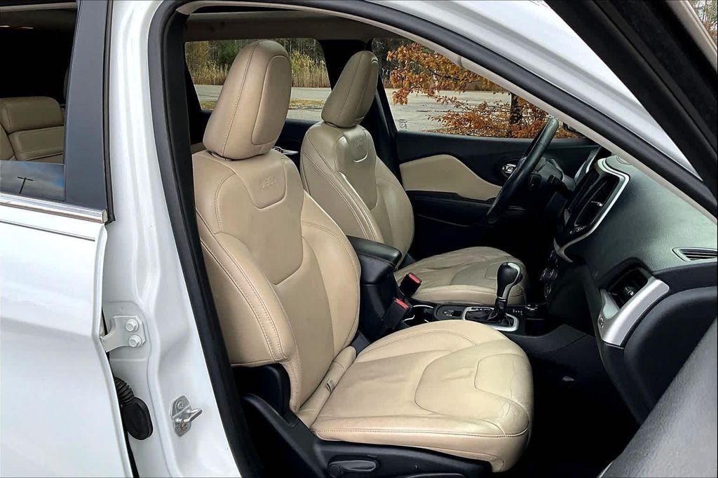 used 2015 Jeep Cherokee car, priced at $8,991