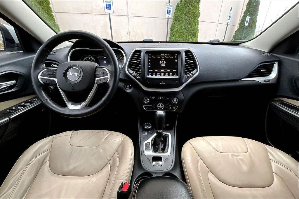 used 2015 Jeep Cherokee car, priced at $8,991