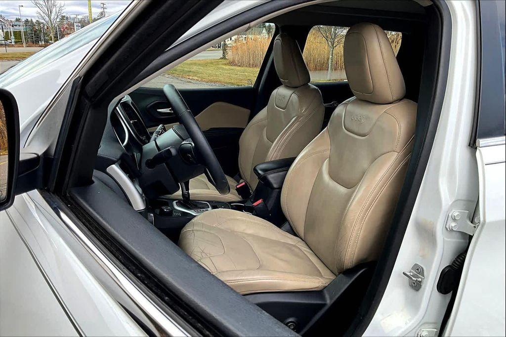 used 2015 Jeep Cherokee car, priced at $8,991