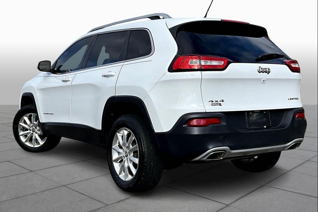 used 2015 Jeep Cherokee car, priced at $8,991
