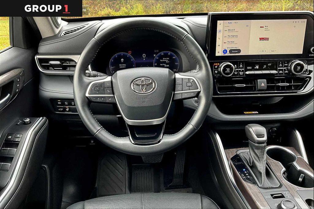 used 2023 Toyota Highlander car, priced at $41,991