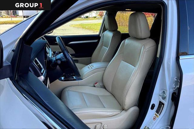 used 2019 Toyota Highlander car, priced at $24,120