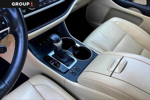 used 2019 Toyota Highlander car, priced at $24,120