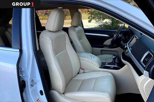 used 2019 Toyota Highlander car, priced at $24,120