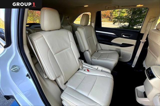 used 2019 Toyota Highlander car, priced at $24,120