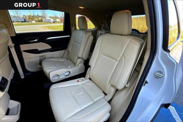 used 2019 Toyota Highlander car, priced at $24,120
