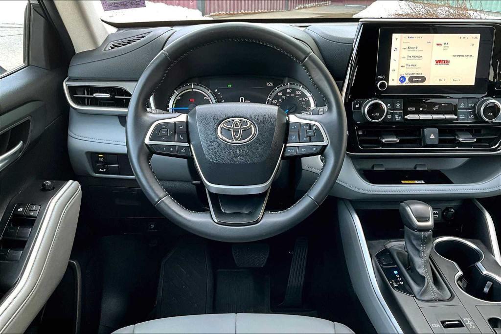 used 2024 Toyota Highlander Hybrid car, priced at $48,700