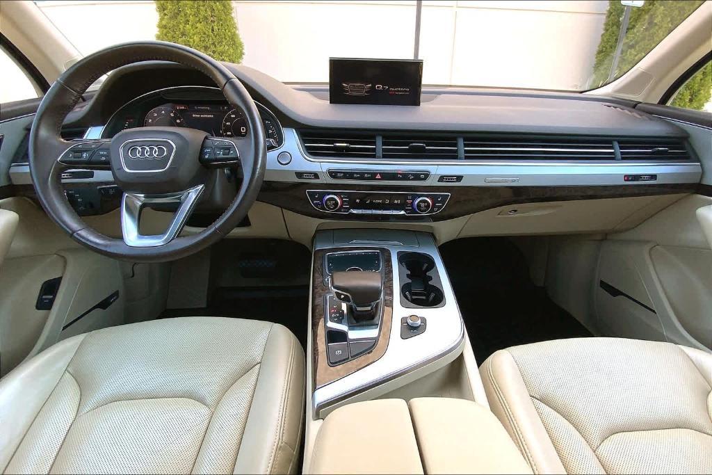 used 2018 Audi Q7 car, priced at $18,900