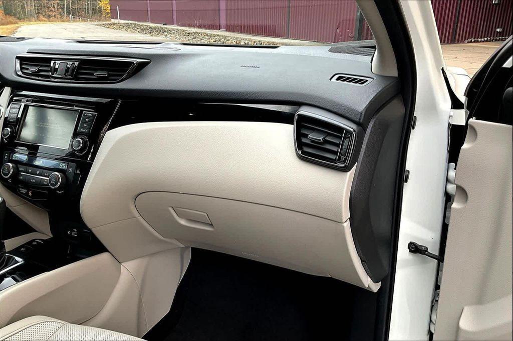 used 2022 Nissan Rogue Sport car, priced at $22,991