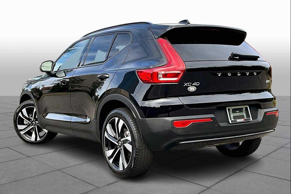 used 2025 Volvo XC40 car, priced at $33,500