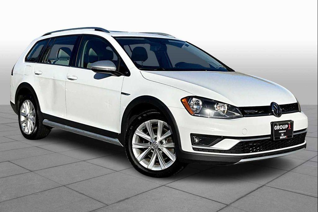 used 2017 Volkswagen Golf Alltrack car, priced at $14,991