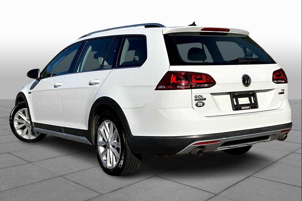 used 2017 Volkswagen Golf Alltrack car, priced at $14,991