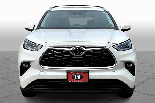 used 2021 Toyota Highlander car, priced at $39,500