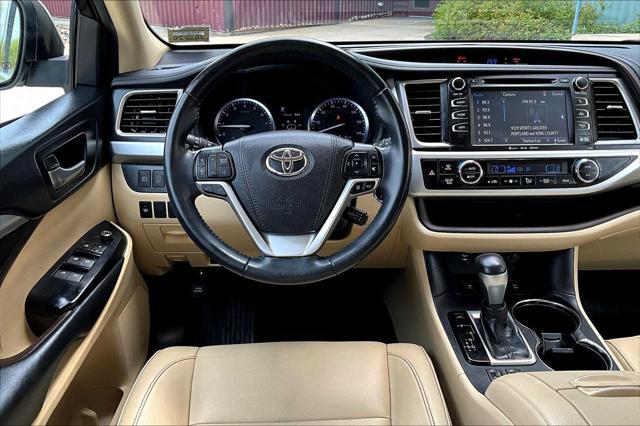 used 2019 Toyota Highlander car, priced at $31,900
