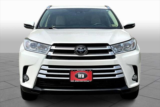 used 2019 Toyota Highlander car, priced at $31,900