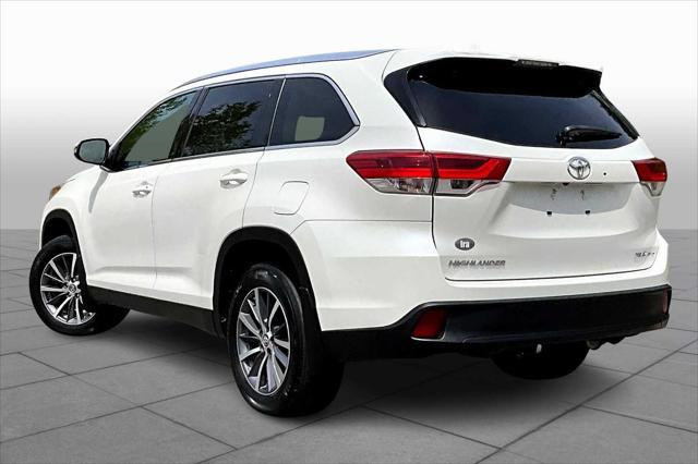 used 2019 Toyota Highlander car, priced at $31,900