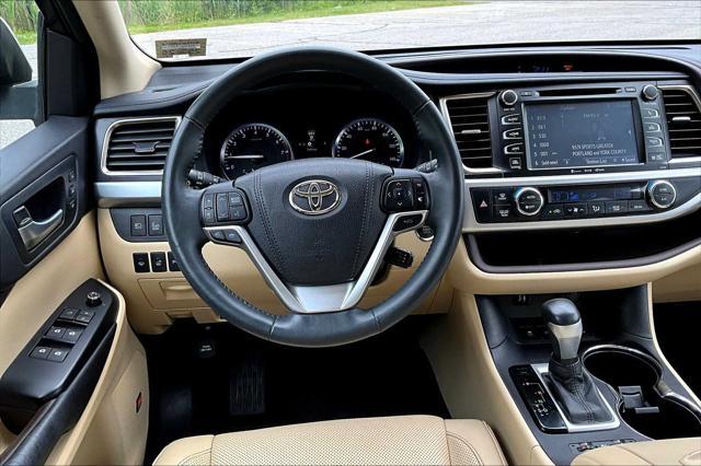 used 2016 Toyota Highlander car, priced at $25,990