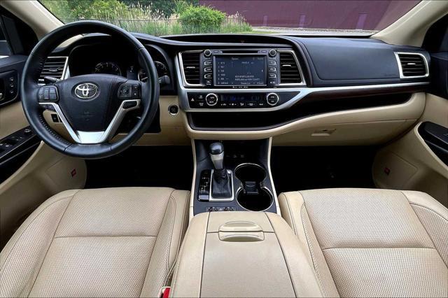 used 2016 Toyota Highlander car, priced at $25,990