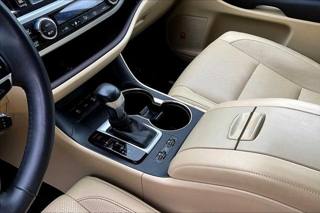 used 2016 Toyota Highlander car, priced at $25,990