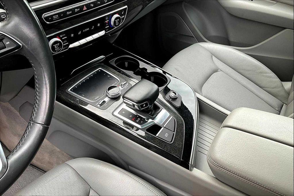 used 2019 Audi Q7 car, priced at $20,106