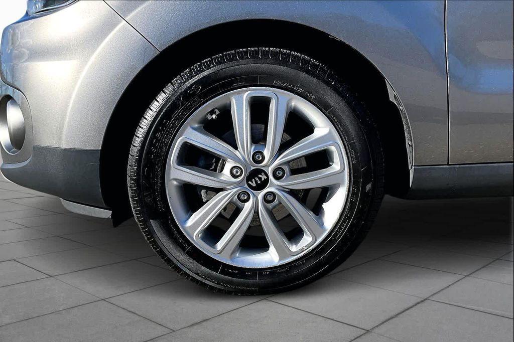 used 2018 Kia Soul car, priced at $10,491