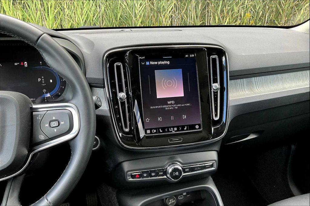 used 2025 Volvo XC40 car, priced at $35,552
