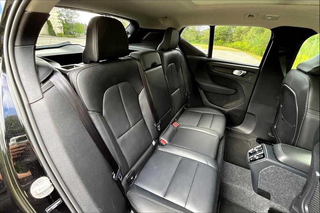 used 2025 Volvo XC40 car, priced at $35,552