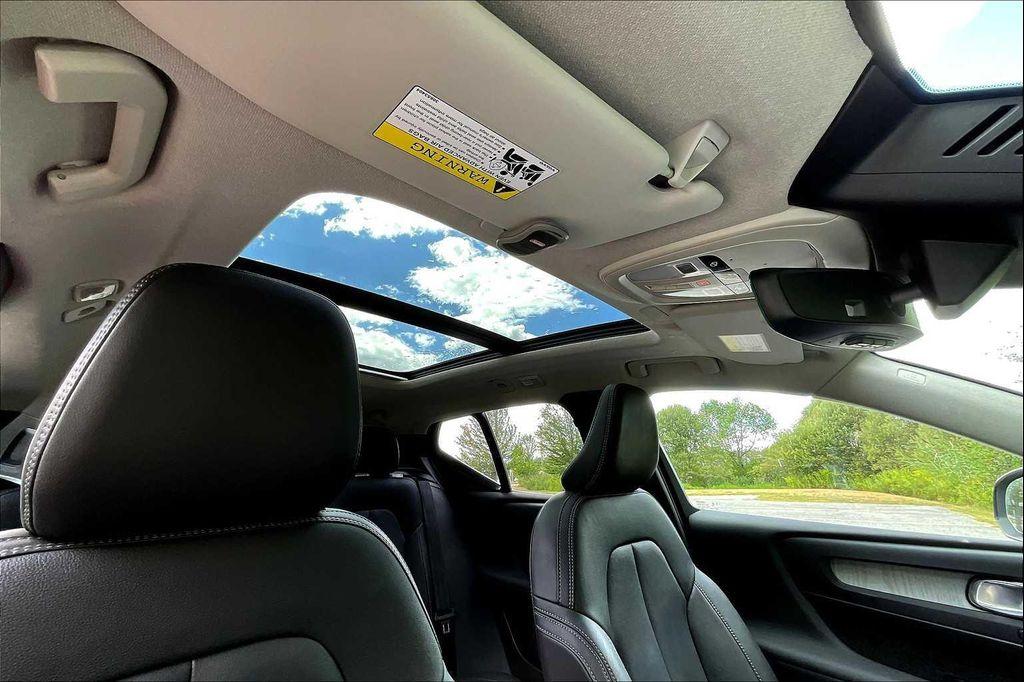 used 2025 Volvo XC40 car, priced at $35,552