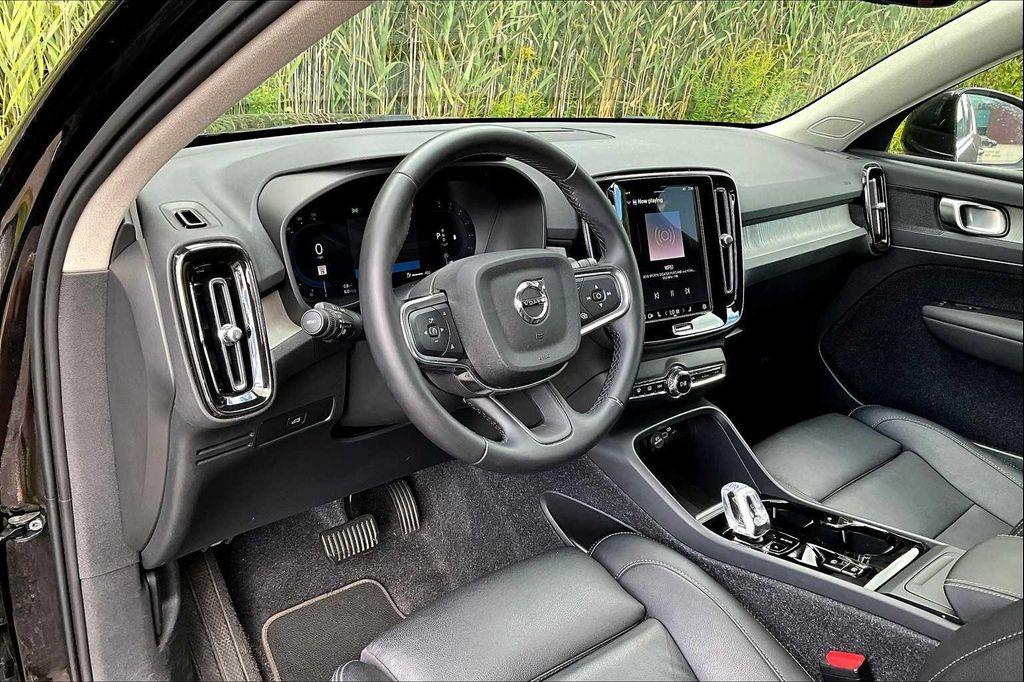 used 2025 Volvo XC40 car, priced at $35,552