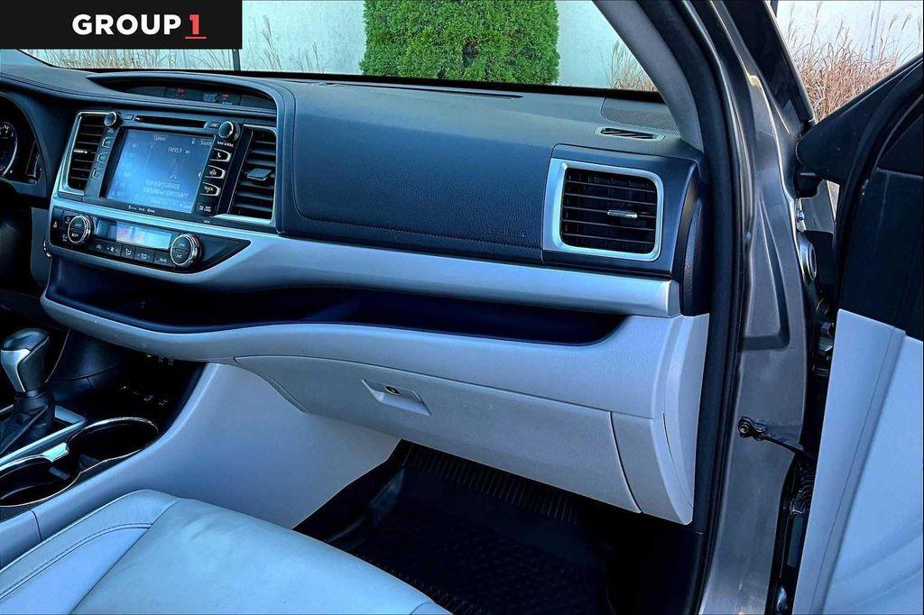 used 2017 Toyota Highlander car, priced at $21,991