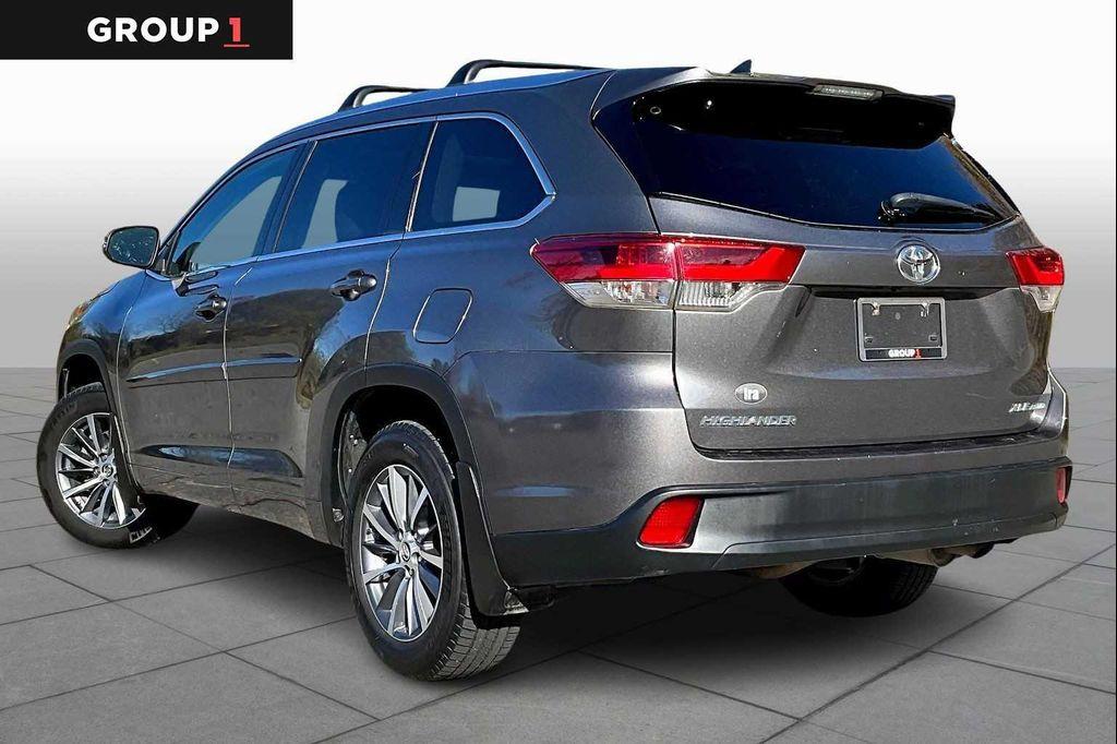 used 2017 Toyota Highlander car, priced at $21,991