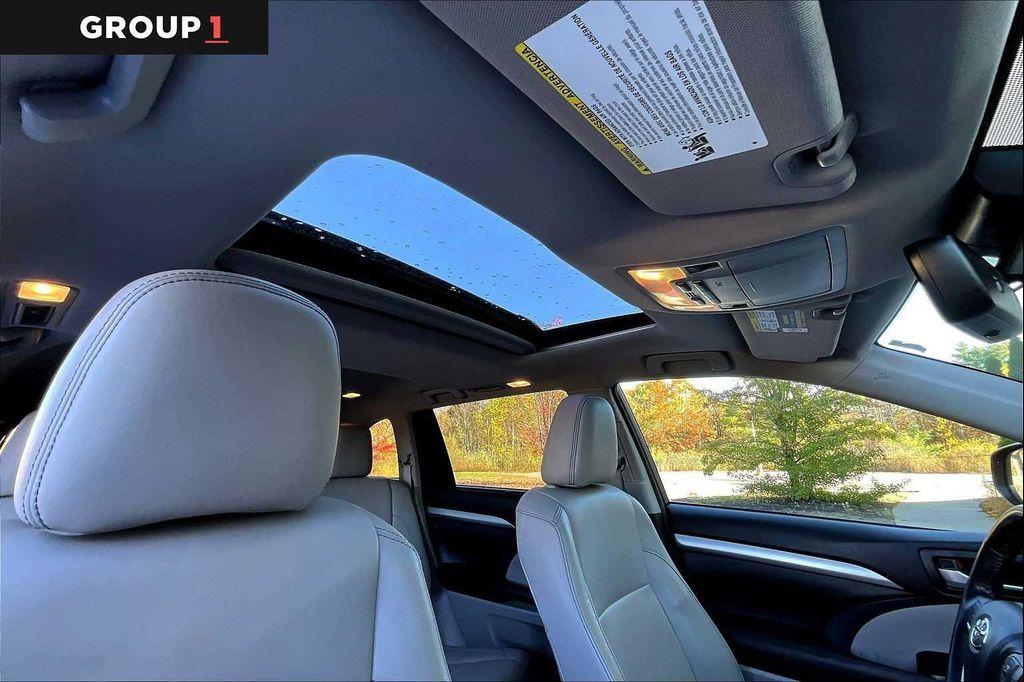 used 2017 Toyota Highlander car, priced at $21,991