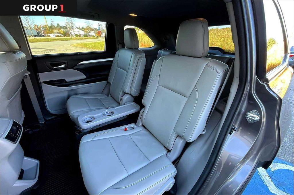 used 2017 Toyota Highlander car, priced at $21,991