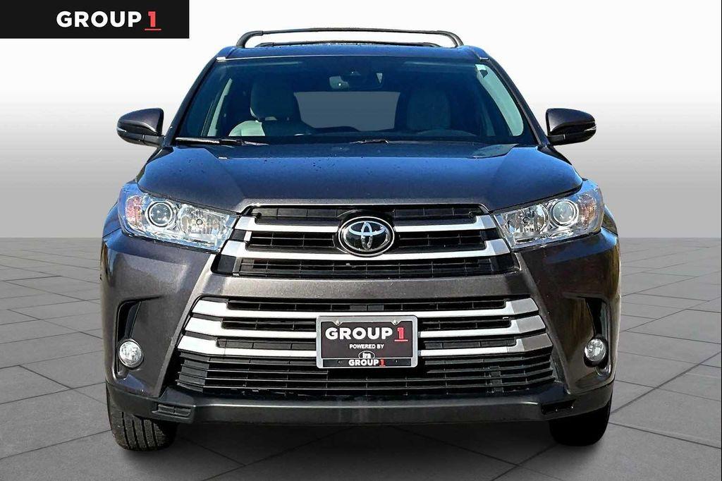 used 2017 Toyota Highlander car, priced at $21,991