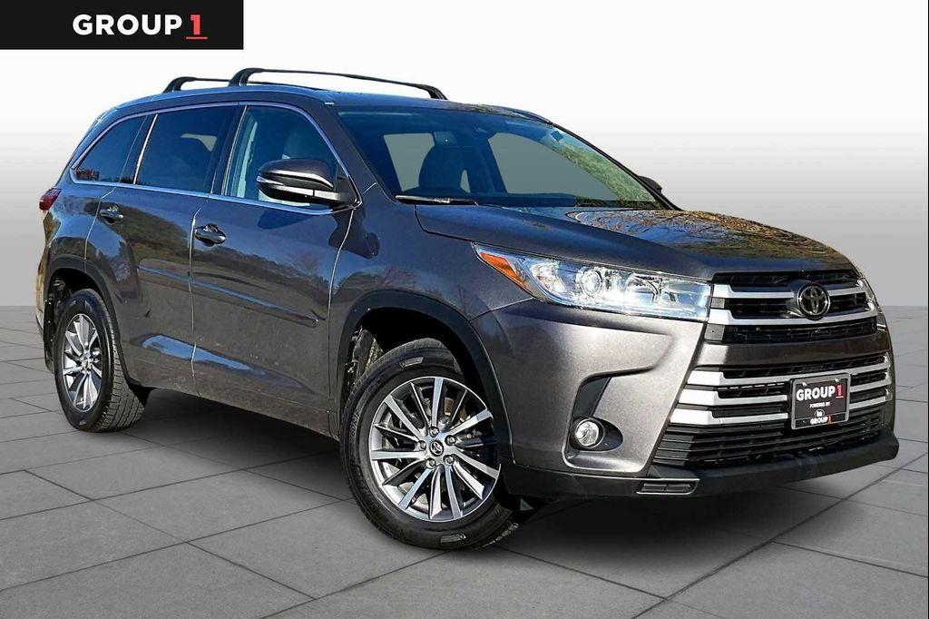used 2017 Toyota Highlander car, priced at $21,991