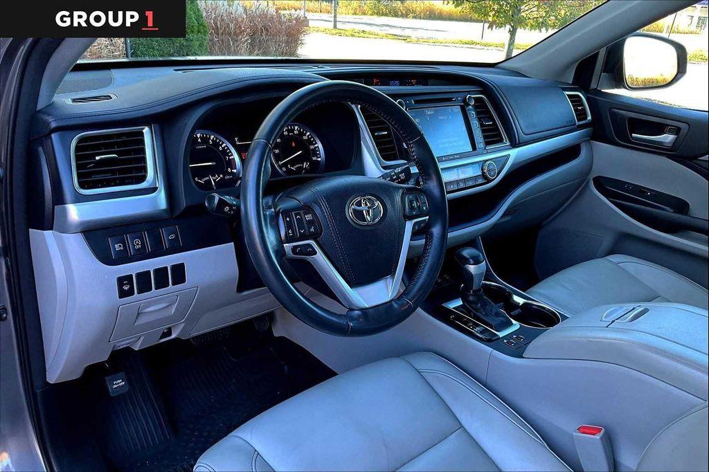 used 2017 Toyota Highlander car, priced at $21,991