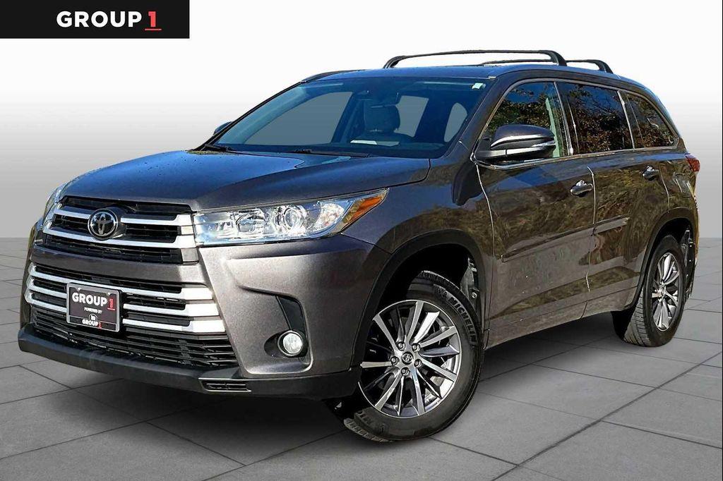 used 2017 Toyota Highlander car, priced at $21,991