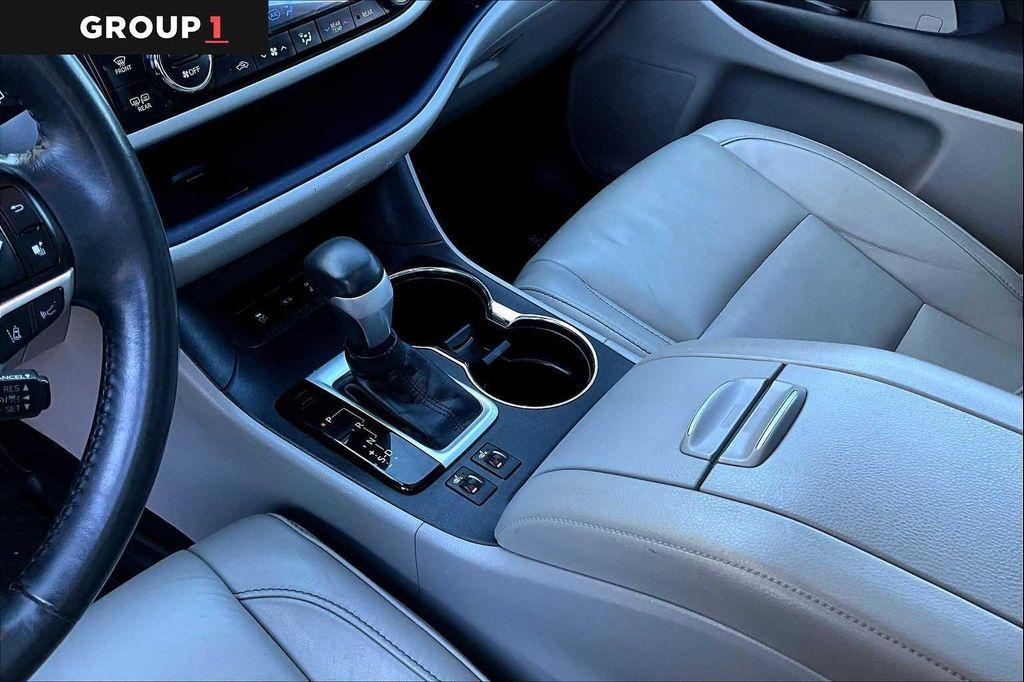 used 2017 Toyota Highlander car, priced at $21,991