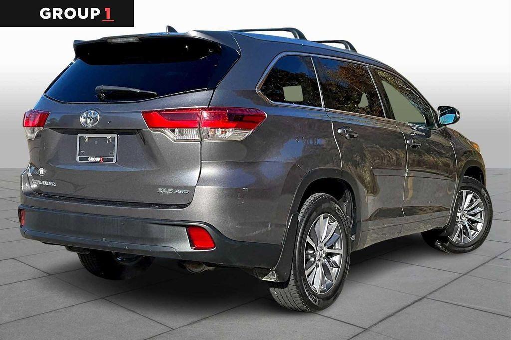 used 2017 Toyota Highlander car, priced at $21,991