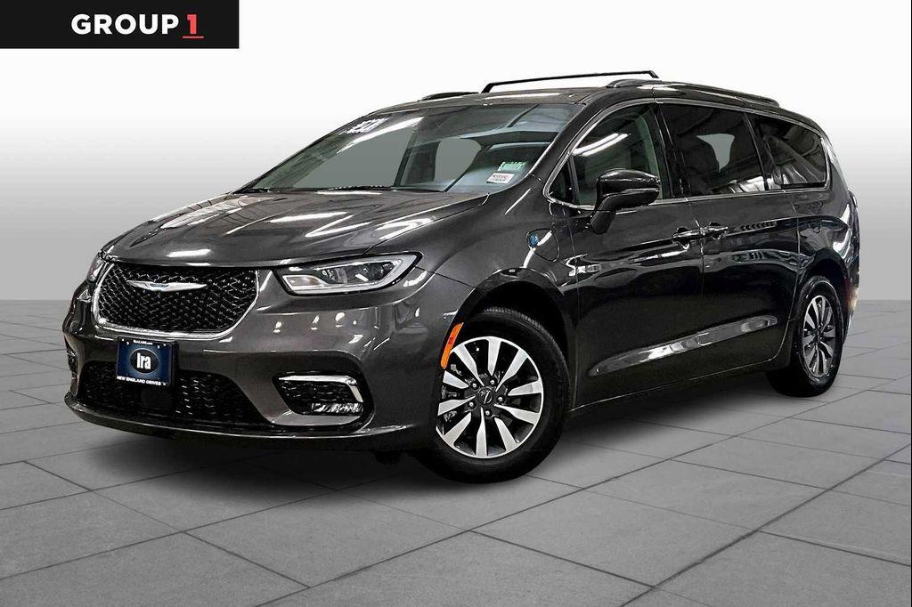used 2021 Chrysler Pacifica Hybrid car, priced at $22,610