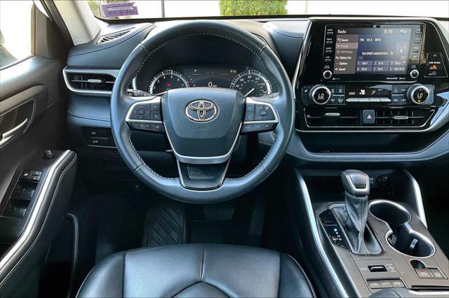 used 2022 Toyota Highlander car, priced at $40,990