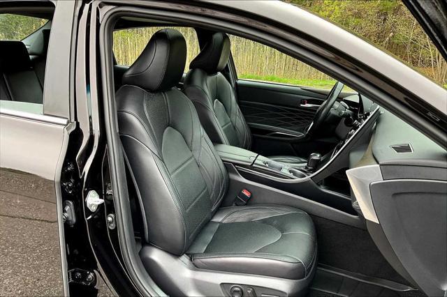 used 2021 Toyota Avalon Hybrid car, priced at $32,900